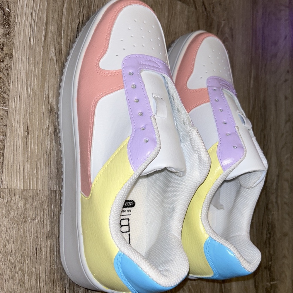 Beautiful New HandPainted Shoes MultiColor - Picture 7 of 8